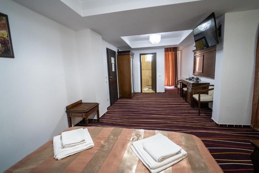 Marina Bay Beach Mamaia Nord imagine 16