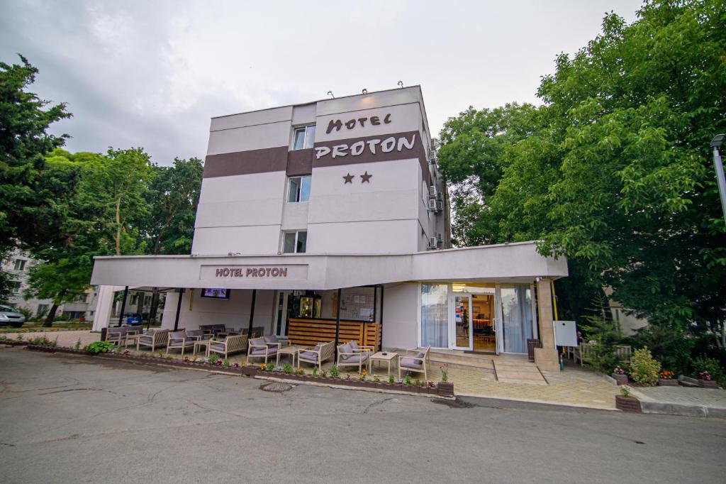 Hotel Proton