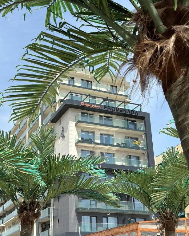 Signature Promenada HotelApartments 2