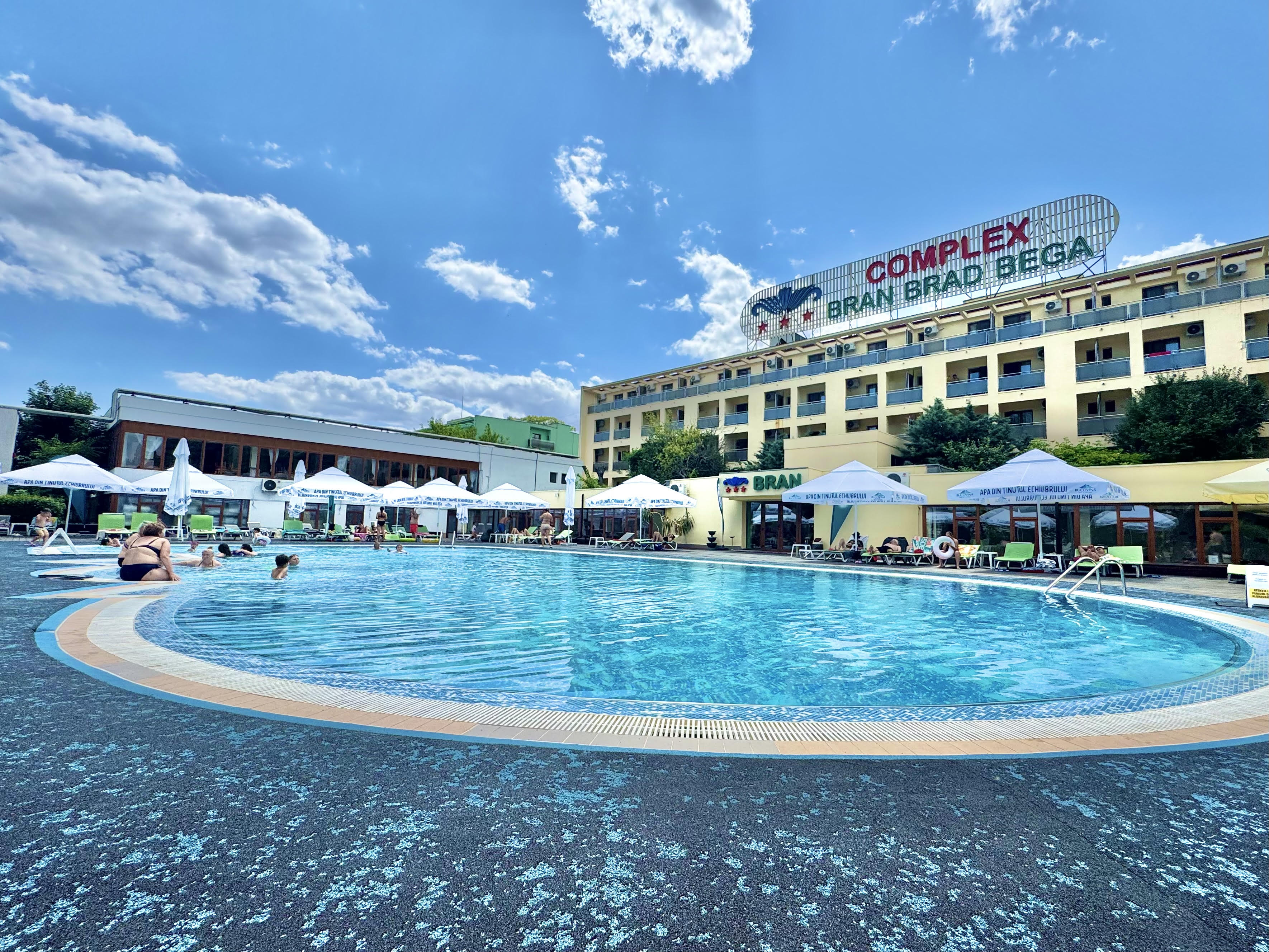 Complex Bran Brad Bega 